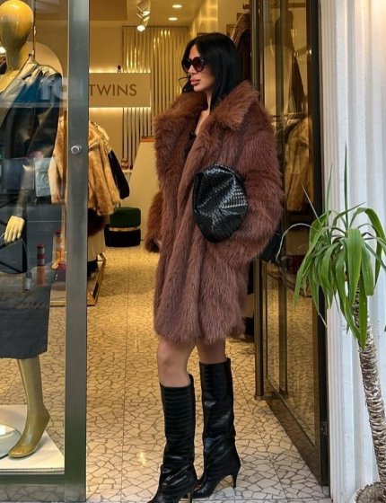 Kahverengi uzun kürk kaban