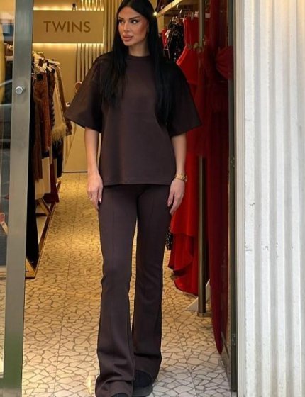 Koyu kahve spor takım