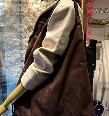 Acı kahverengi fermuarlı süet doku büyük omuz çantası