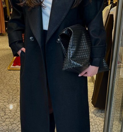 Siyah uzun kaşe kaban