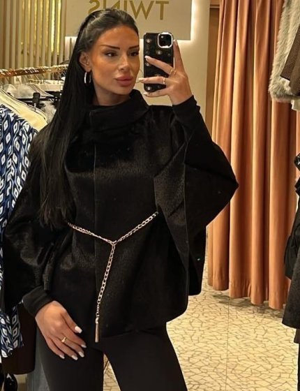 Siyah Zincirli Kürklü Panço